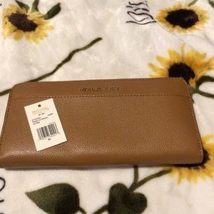 Michael Kors Jet Set Wallet